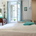 Montmartre Apartments Antoine